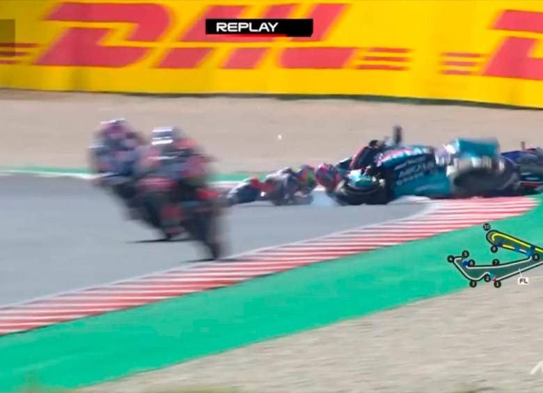 David Alonso cayó en la curva 10 pero se pudo reincorporar. FOTO: Captura de vídeo