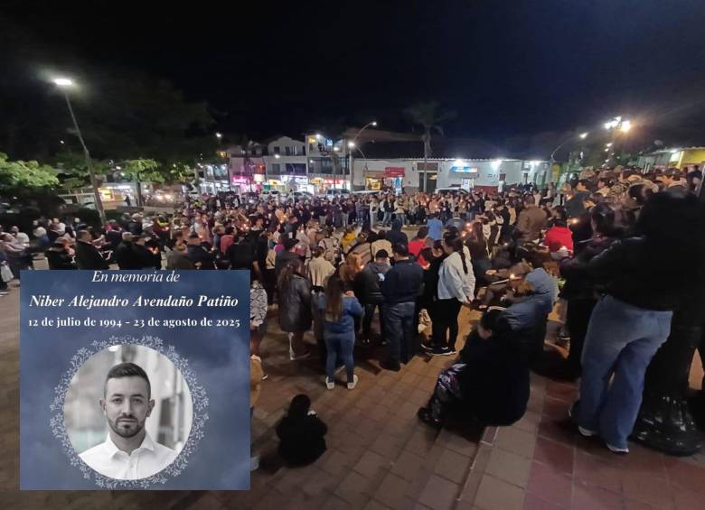 Habitantes de San Pedro hicieron un acto cívico en protesta al asesinato del veterinario Niber Avendaño. FOTO: imagen tomada de redes.