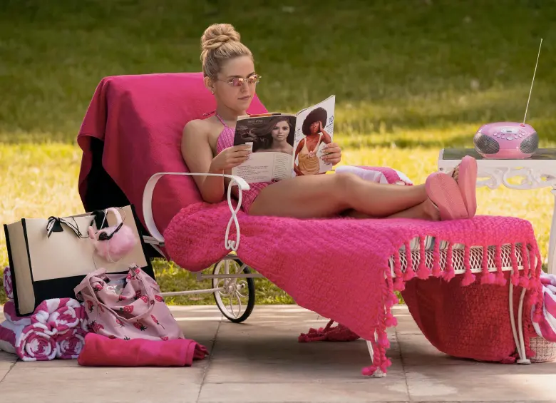Lexi Minetree en la serie Elle, que ya se puede ver por Prime Video. FOTO Cortesía Prime Video.