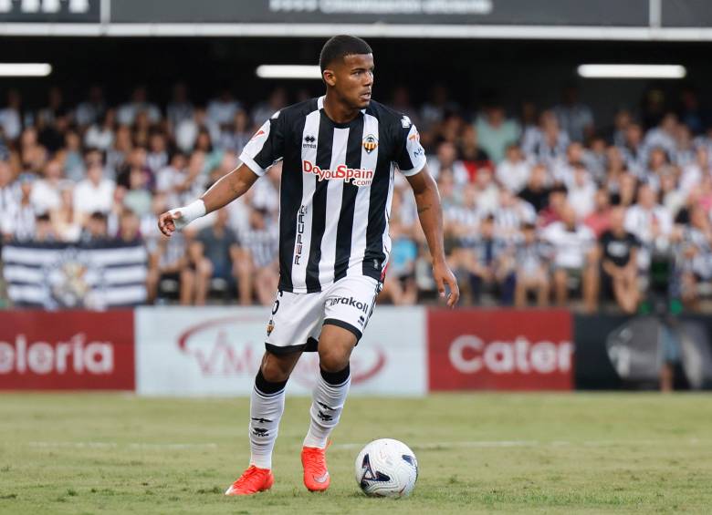El futbolista colombiano Matias Orozco, quien llegó a España proveniente del Deportivo Cali, es uno de los debutantes con la Selección Colombia en la convocatoria para la fecha Fifa. Foto: tomada del x de @CastellonCD
