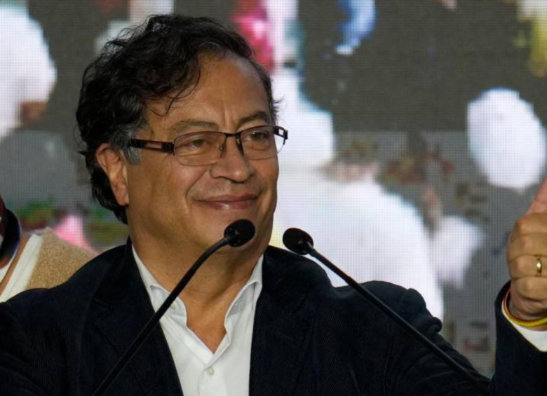 El presidente Gustavo Petro defendió en varios momentos el polémico proyecto y felicitó el trámite exitoso en Cámara de Representantes. FOTO: Colprensa
