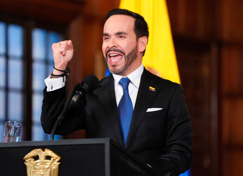 El presidente Abelardo de la Espriella ordenó reactivar la ofensiva contra los grupos armados. FOTO Presidencia 
