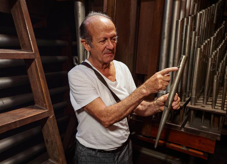 El organero Luis Enrique García. FOTO Néstor López