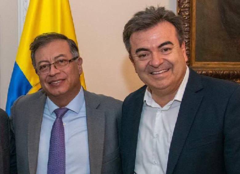 Olmedo López, director de la Ungrd, salió por los escándalos en sobre costos de los carrotanques en La Guajira. Crédito: Tomada de Presidencia de Colombia en X. 