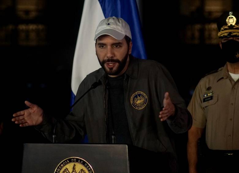 Nayib Bukele también ha manifestado sus deseos de reelección a pesar de que la constitución del Salvador lo prohibe. Foto: EFE. 