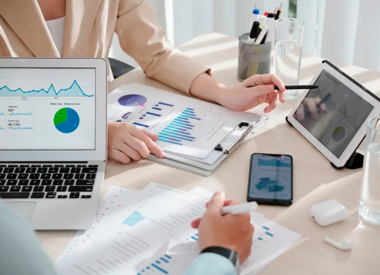 Trabajos en ventas, call centers y marketing digital son algunos de los que operan bajo estrictos indicadores de desempeño. FOTO: SHUTTERSTOCK