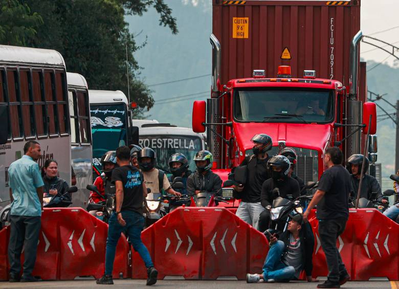 El decreto 1017 recoge las negociaciones del paro camionero que se hizo entre agosto y septiembre de 2024. FOTO MANUEL SALDARRIAGA