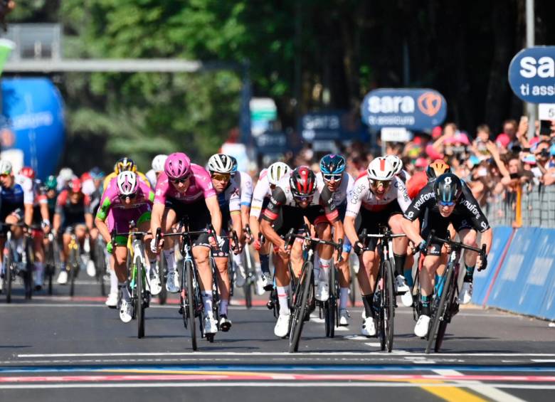 Gaviria, otra vez segundo en el Giro de Italia