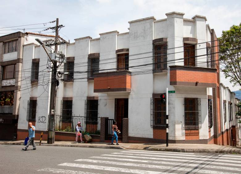 Casa de Carlos E. Restrepo, en la esquina de Ecuador con Cuba. Fue restaurada. Foto: Esneyder Gutiérrez