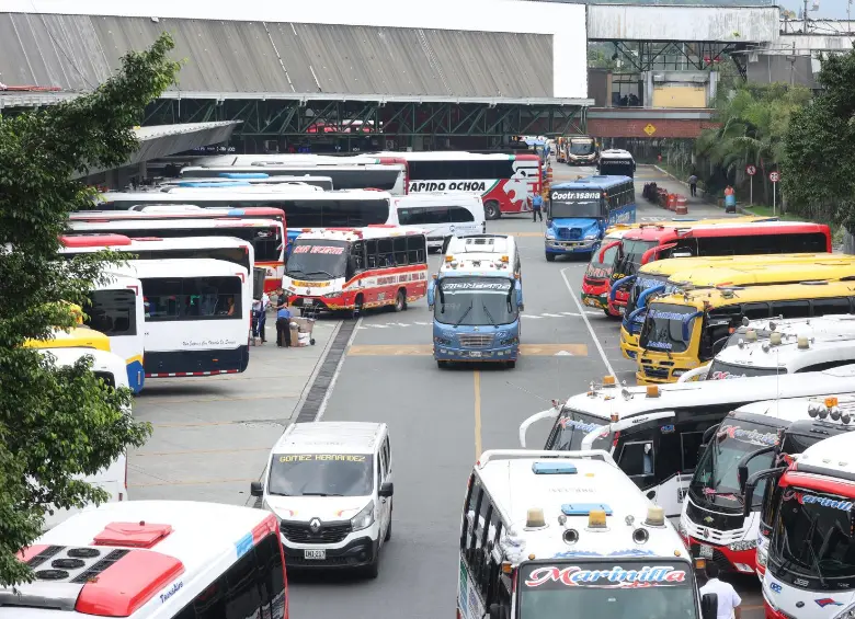 En Semana Santa se registraron 752.700 viajeros en las Terminales de Transporte de Medellín y 27.320 pasajeros a destinos nacionales en el Aeropuerto Olaya Herrera. Foto: Cortesía Alcaldía de Medellín.