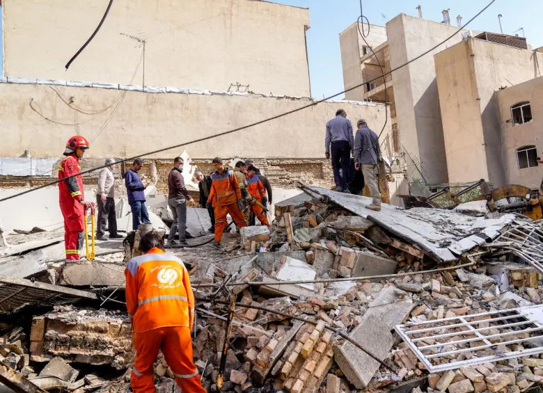 Algunos de los destrozos en Irán. FOTO: AFP