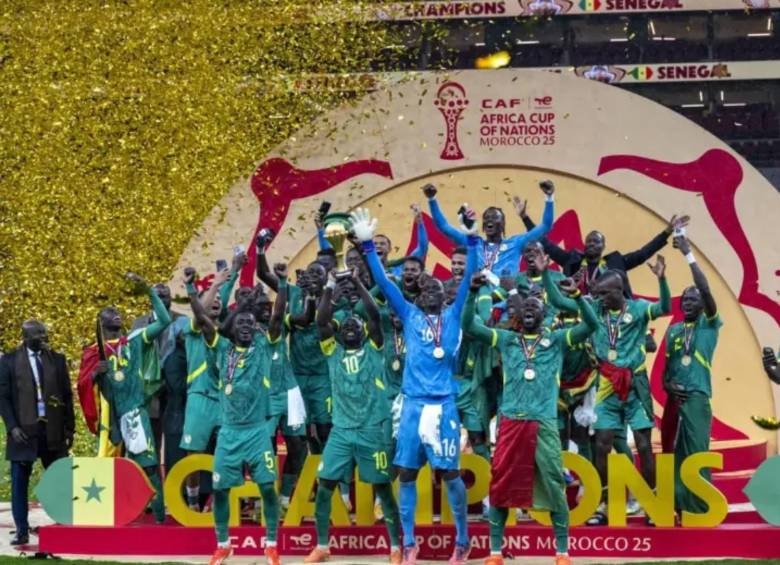 Casi un año después de ganar la Copa de África sobre el césped y perderla en los despachos, Senegal ya tiene fecha límite para su último contraataque jurídico. FOTO: Getty