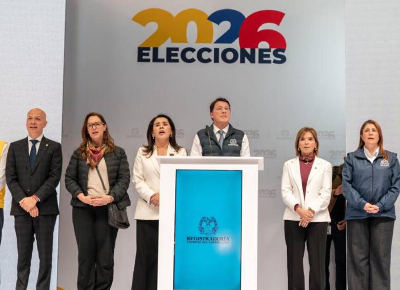 El registrador nacional, Hernán Penagos, calificó el proceso como una “construcción colectiva” que integró a ciudadanos, testigos y entes de control, dando paso inmediato al preconteo manual de votos por parte de los jurados. FOTO: Registraduría General de la Nación