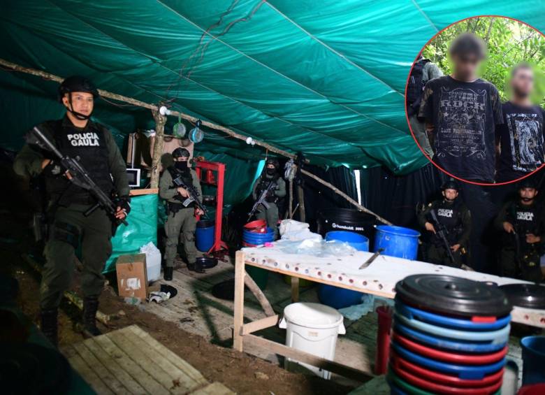 Dos hombres fueron capturados durante el desmantelamiento del laboratorio de cocaína en Altavista. FOTO: Policía Metropolitana 