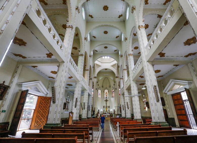 La iglesia de los 40.000 osarios en Medellín tiene en riesgo una de sus ‘dos caras’