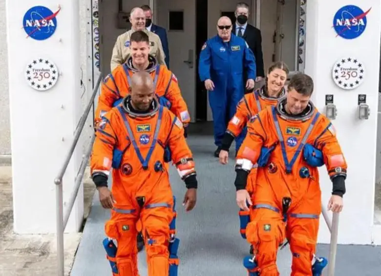 Los astronautas Reid Wiseman, Victor Glover y Christina Koch. FOTO: AFP