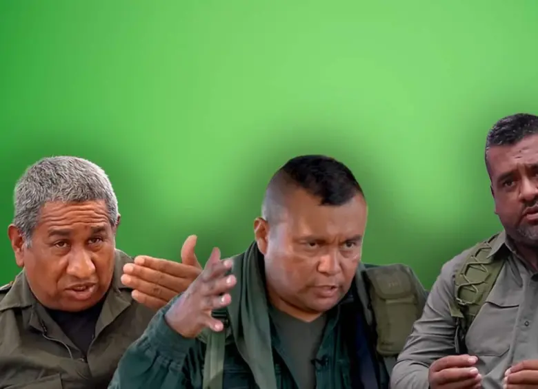Gabriel Yépez, alias HH (izq.), lidera Comuneros del Sur, una facción que se separó del ELN; Alexander Díaz, alias Calarcá (centro), cabecilla de la disidencia Estado Mayor Central de Bloques y Frentes; Geovany Andrés Rojas, alias Araña, jefe de comandos de la Frontera. FOTOS Capturas de video