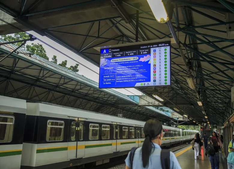 El servicio del metro, debido al daño de la catenaria, tiene suspendido el servicio en el sur del Valle de Aburrá. FOTO: CAMILO SUÁREZ