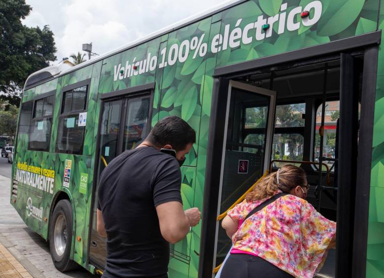 Entre los servicios que ofrece la startup chilena está la operación remota de cargadores, gestión de su potencia, seguimiento de la flota eléctrica, cobro de carga y reducción de huella de carbono. FOTO archivo