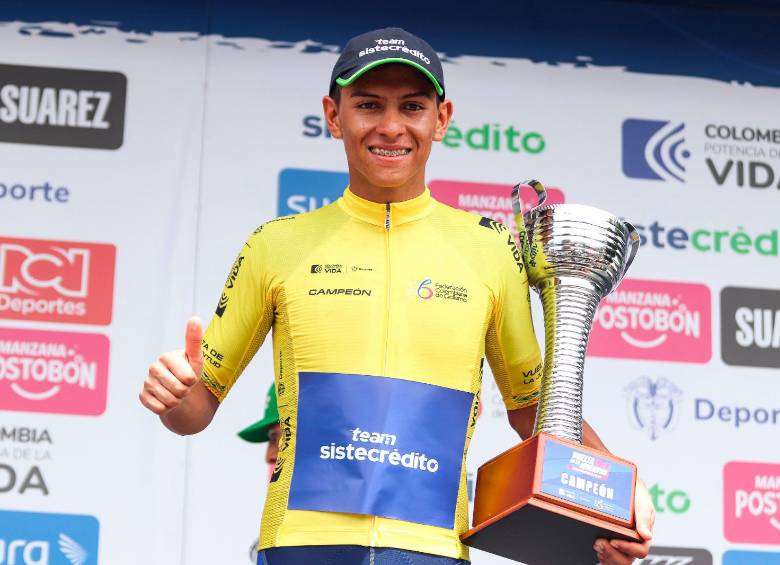 Héctor Ferney Molina tiene 21 años y estuvo nueve meses en Europa en 2023. De su natal Úmbita han salido corredores como José Castelblanco y Hernando Bohórquez (estuvo en el Astana). FOTO cortesía fedeciclismo 