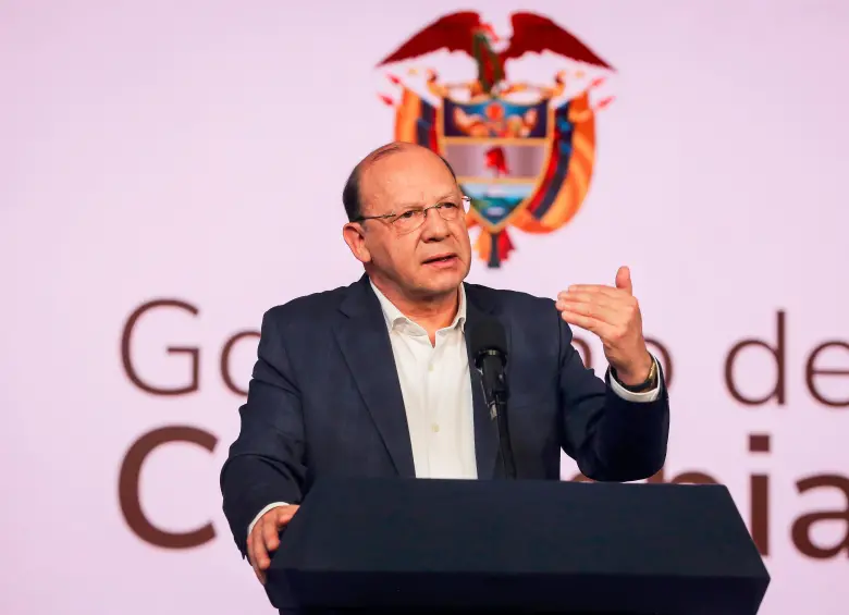 El ministro de Hacienda, Germán Ávila, anunció en el consejo de ministros que una nueva emergencia económica incluirá un impuesto de patrimonio que afectará a 15.000 empresas en Colombia. FOTO MINHACIENDA y Colprensa
