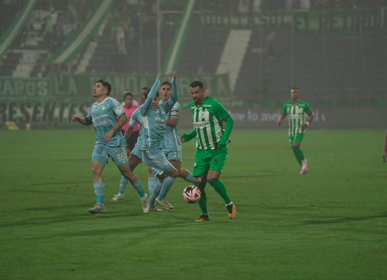 Edwin Cardona fue la gran figura de Nacional en el duelo amistoso ante Sporting Cristal. FOTO ATLÉTICO NACIONAL