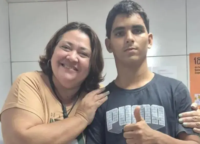 La consejera Verónica Oliveira conocía a Gerson desde hacía nueve años, acompañándolo en su proceso. FOTO: Cortesía, Parque Arruda Câmara