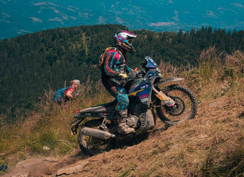 Daniel Fernández en los Cárpatos meridionales del Red Bull Romaniacs. FOTO: Cortesía