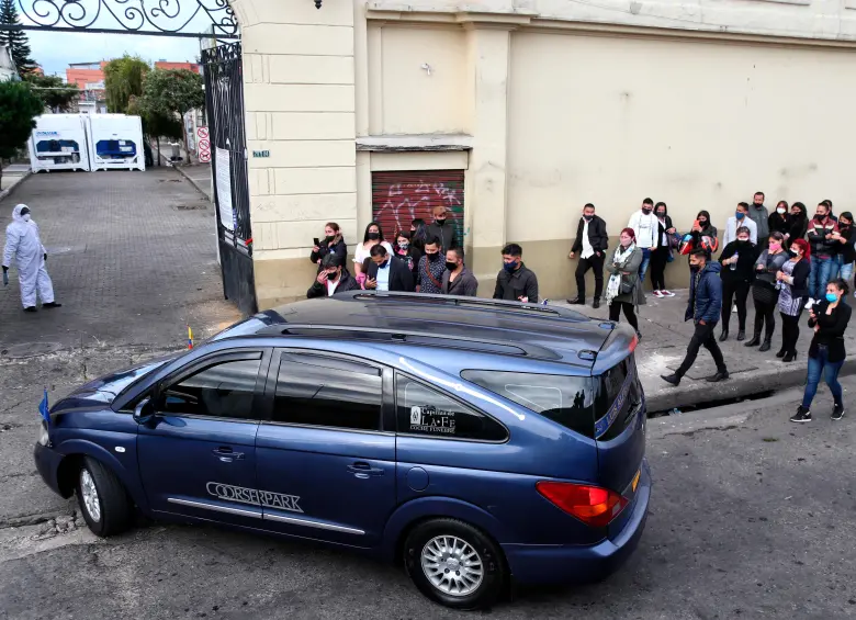 Los seguros y planes de previsión exequial ofrecen mecanismos diferentes de respaldo y deben analizarse según las necesidades de cada familia. FOTO COLPRENSA