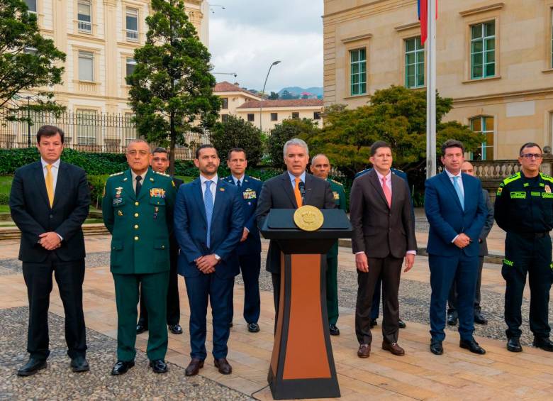 El presidente Iván Duque celebró la extradición de Otoniel en compañía de la cúpula militar y miembros de su gabinete. FOTO: CORTESÍA PRESIDENCIA