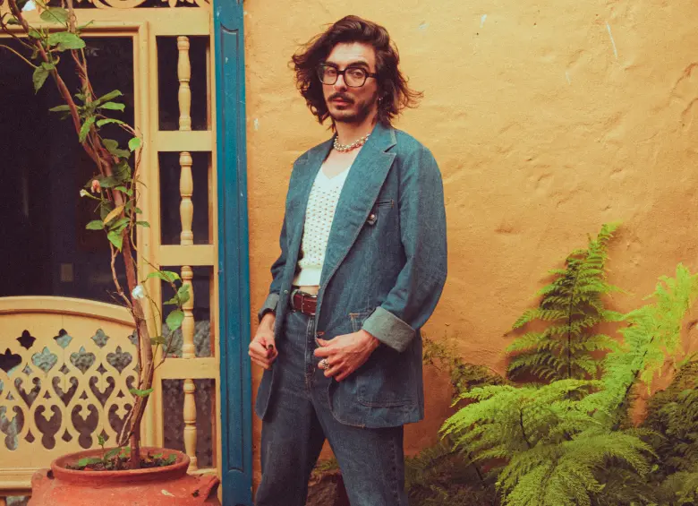Simón Vargas lanzó su libro de cuentos en la FILBo. FOTO Colprensa