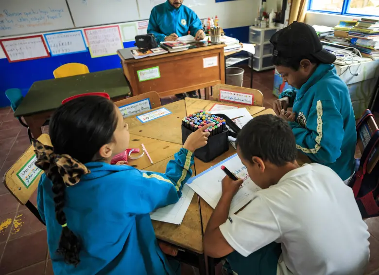 Una jornada de clases en el colegio rural de la vereda La Linda. Foto: Andrés Camilo Suárez Echeverry