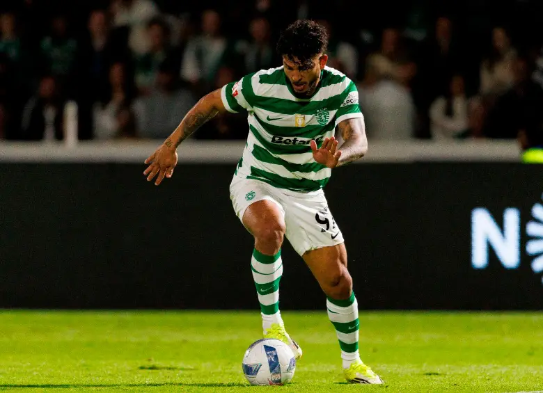 Luis Javier Suárez puede inmortalizar su camiseta número 97 si logra marcar ante Estrela y se convierte en el primer jugador de Sporting de Lisboa en conseguir 8 goles ligueros consecutivos en los últimos 68 años. FOTO: GETTY