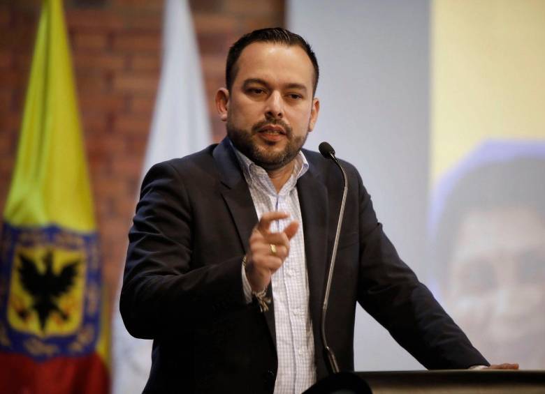 El ministro de Energía, Edwin Palma, indicó que en agosto presentará al Congreso el proyecto que busca bajar las tarifas de energía. FOTO CORTESÍA. 