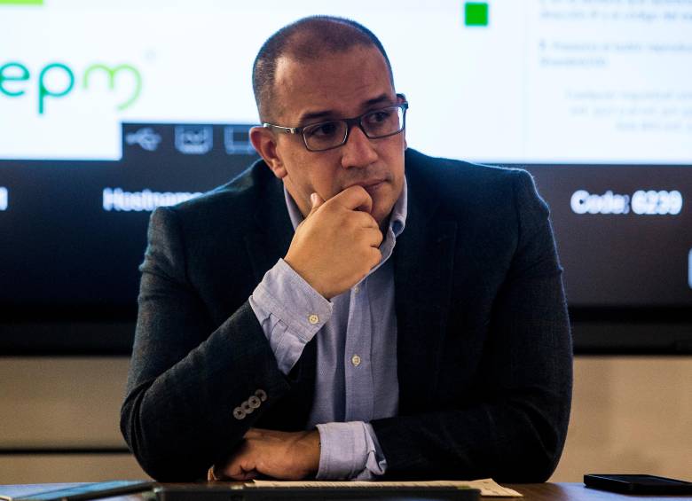 La Personería de Medellín considera que el exgerente de EPM, Jorge Carrillo, habría incurrido en interés indebido en la celebración de contratos. FOTO Camilo Suárez