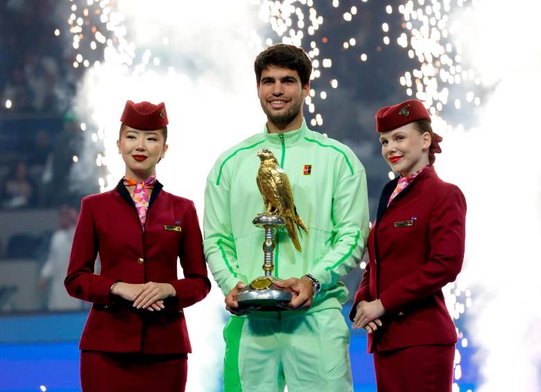 Carlos Alcaraz, campeón en Doha, es el favorito al título de California. FOTO GETTY 