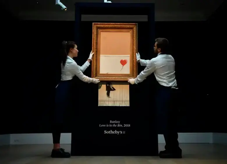 El amor está en la basura fue subastada en 2021. FOTO: Sotheby’s