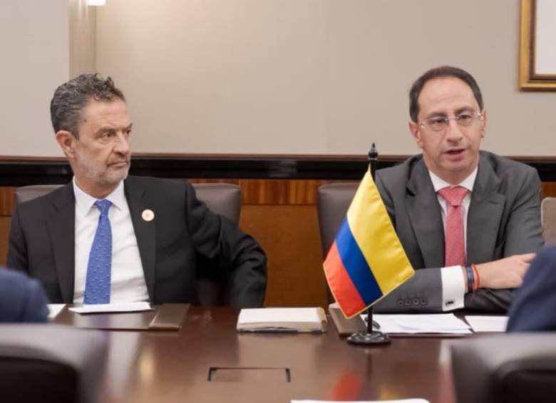El canciller Omar Bula y el presidente José Manuel Restrepo en un encuentro diplomático este lunes, antes del inicio de la Asamblea General. Foto: Cortesía.