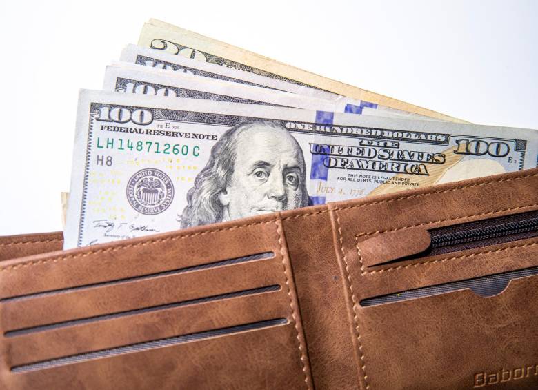 El dólar ha superado su valor histórico cuatro días consecutivos y amenaza con presionar la inflación: FOTO: CARLOS VELÁSQUEZ.