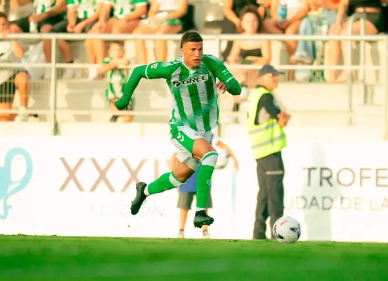 Nelson Deossa sigue en Betis pero despierta interés de grandes clubes. FOTO: Instagram nelsondeossasuarez06