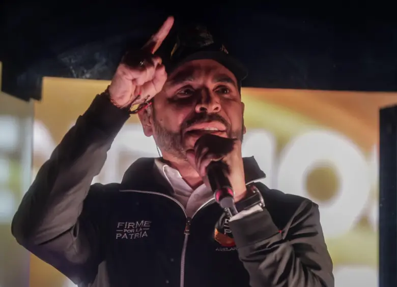 Abelardo de la Espriella ganó la primera vuelta presidencial y se enfrenta a Iván Cepeda el próximo 21 de junio. Foto: Colprensa.