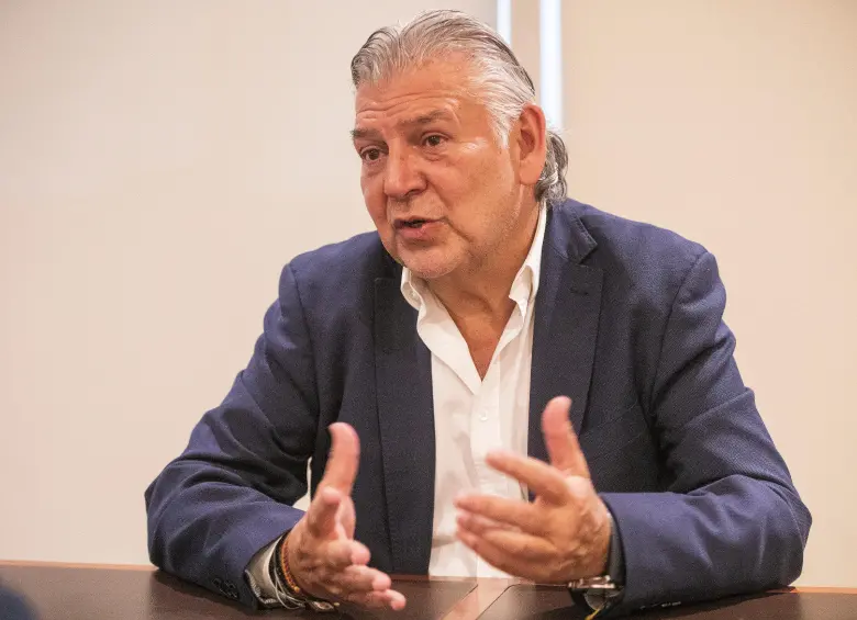 Jaime Alberto Cabal, presidente de Fenalco, instala hoy en Plaza Mayor, Medellín, el congreso anual de la agremiación. FOTO Esneyder Gutiérrez 