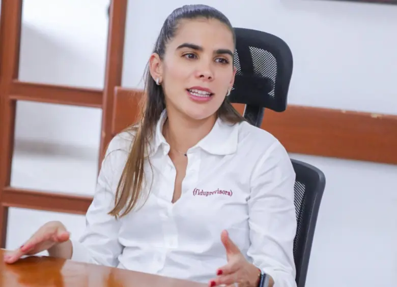 Magda Giraldo Parra iba a completar un año al frente de Fiduprevisora, sin embargo, diferencias con el Gobierno Nacional habrían provocado su salida. Foto: @MagdaLGiraldoP
