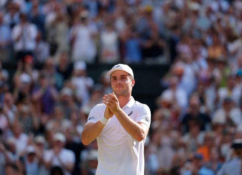 Arthur Féry, de 23 años de edad, es la sensación en Wimbledon-2026. FOTO X-WIMBLEDON