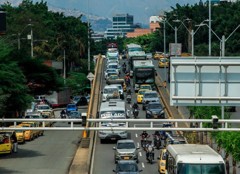 El pico y placa se extiende a los 10 municipios del Valle de Aburrá. FOTO: CAMILO SUÁREZ