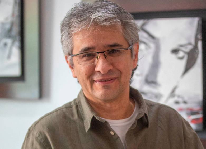César Augusto Betancur comenzó su carrera en la trova y ahora es uno de los libretistas más exitosos del país. FOTO Esneyder Gutiérrez