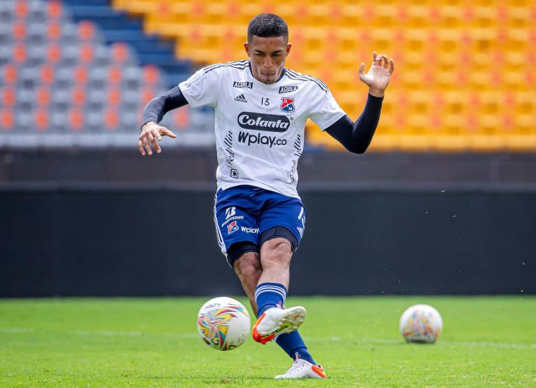 Daniel Londoño fue el futbolista que marcó el gol con el que el DIM ganó el partido más reciente que jugó en Ditaires. FOTO: CARLOS VELÁSQUEZ 