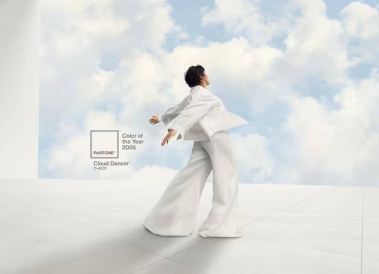 Cada año, el Pantone Color Institute elige un color para lograr llevar las tendencias en todos los sentidos y eligió un tono de blanco, “Cloud Dancer”, para el 2026. FOTO: Pantone Color Institute