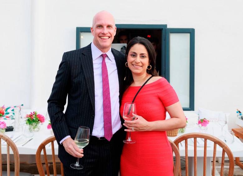 La esposa del periodista Grant Wahl, quien falleció durante el cubrimiento del Mundial de Qatar, confirmó la causa de muerte. FOTO: TWITTER 