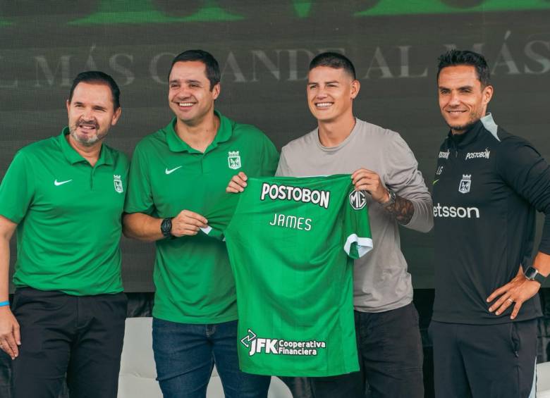 James Rodríguez en la presentación con Atlético Nacional. FOTO: Redes sociales de @nacionaloficial